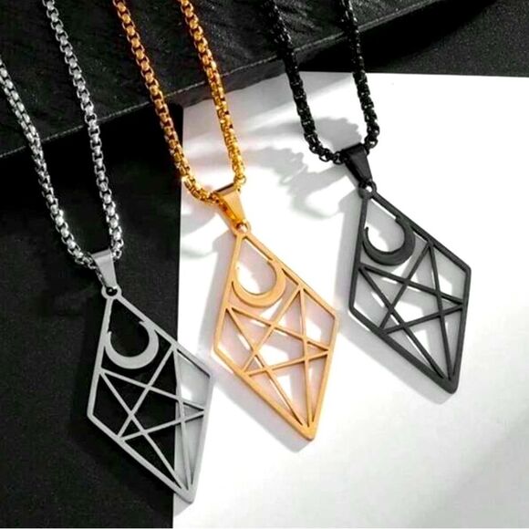 HALLOWEEN SALE Goth Gold Lunar Moon Pentagram Pendant Necklace - Picture 2 of 4
